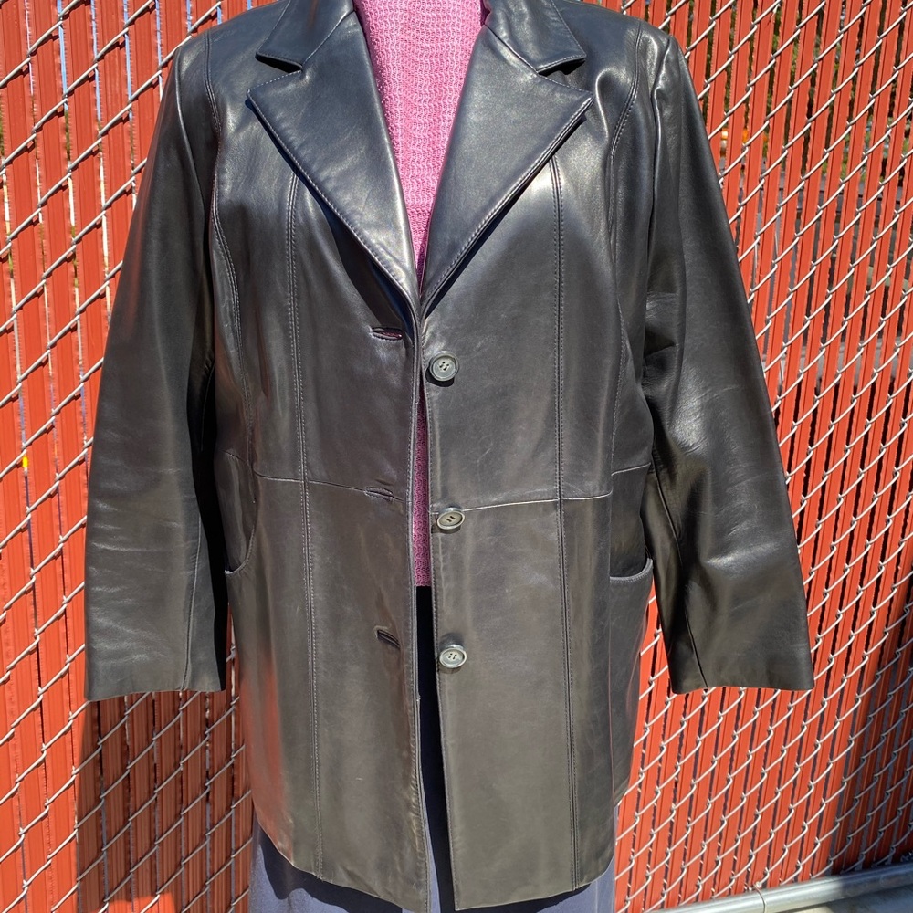 Leather jacket - Picture 3 of 9